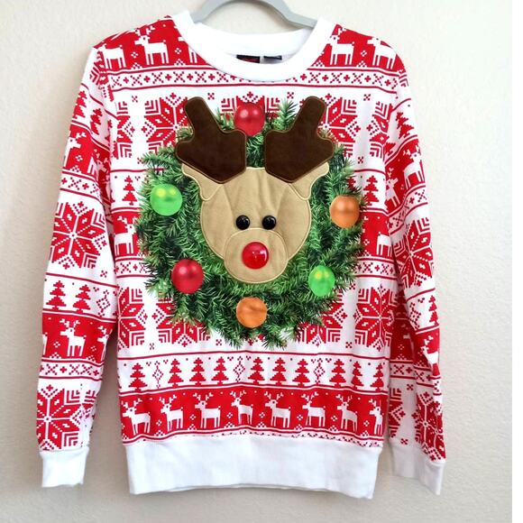 Mad Engine Red White Reindeer Wreath Sweatshirt M - Picture 2 of 9